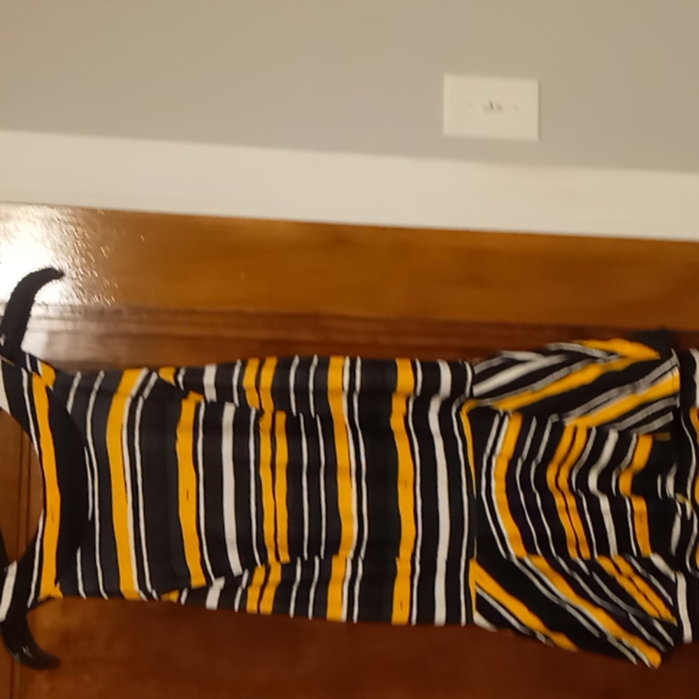 Dress - Picture 3 of 5